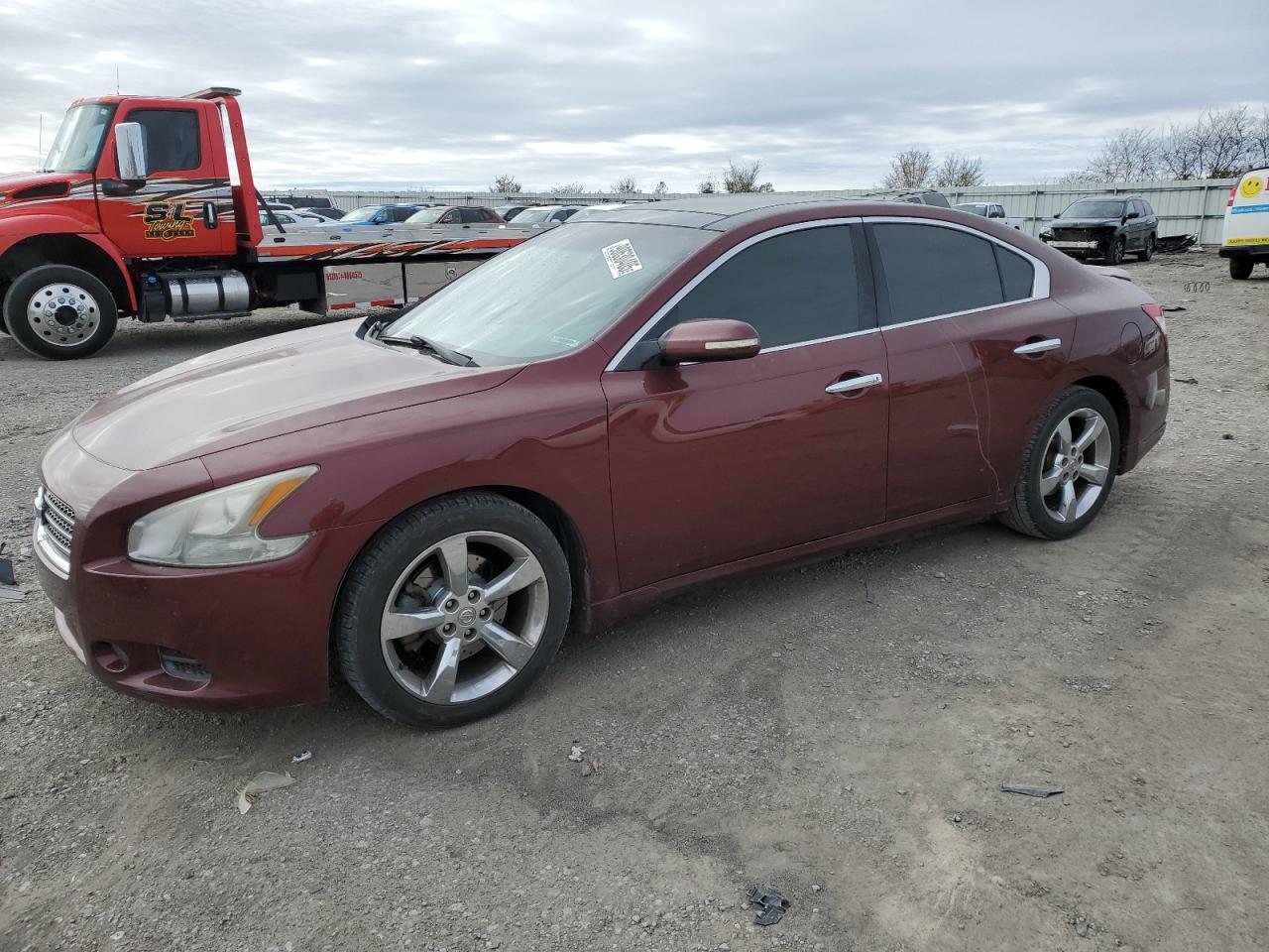 NISSAN MAXIMA S