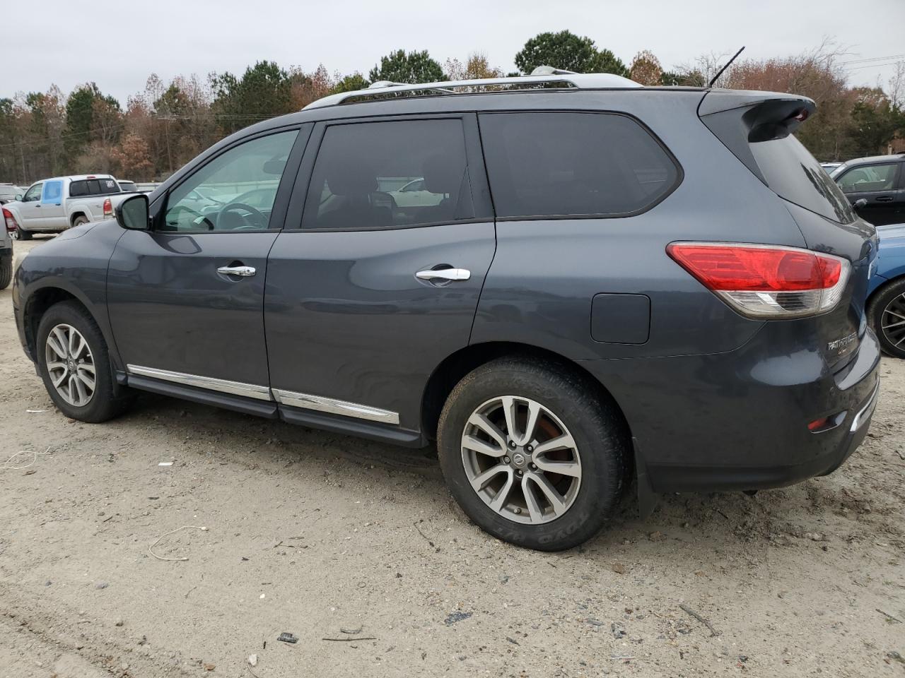 NISSAN PATHFINDER S