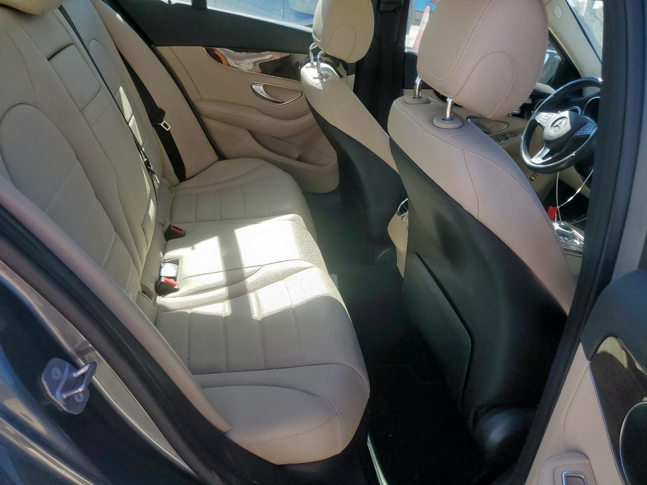 MERCEDES-BENZ C-CLASS 300