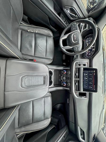 2022 GMC YUKON SLT #3298050159