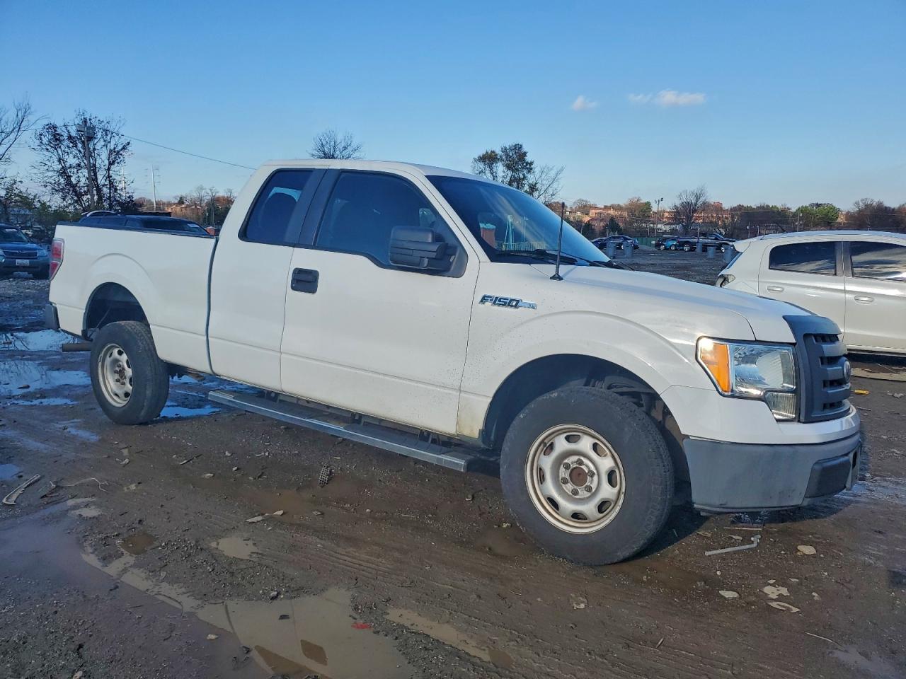 FORD F-150 SUPER CAB