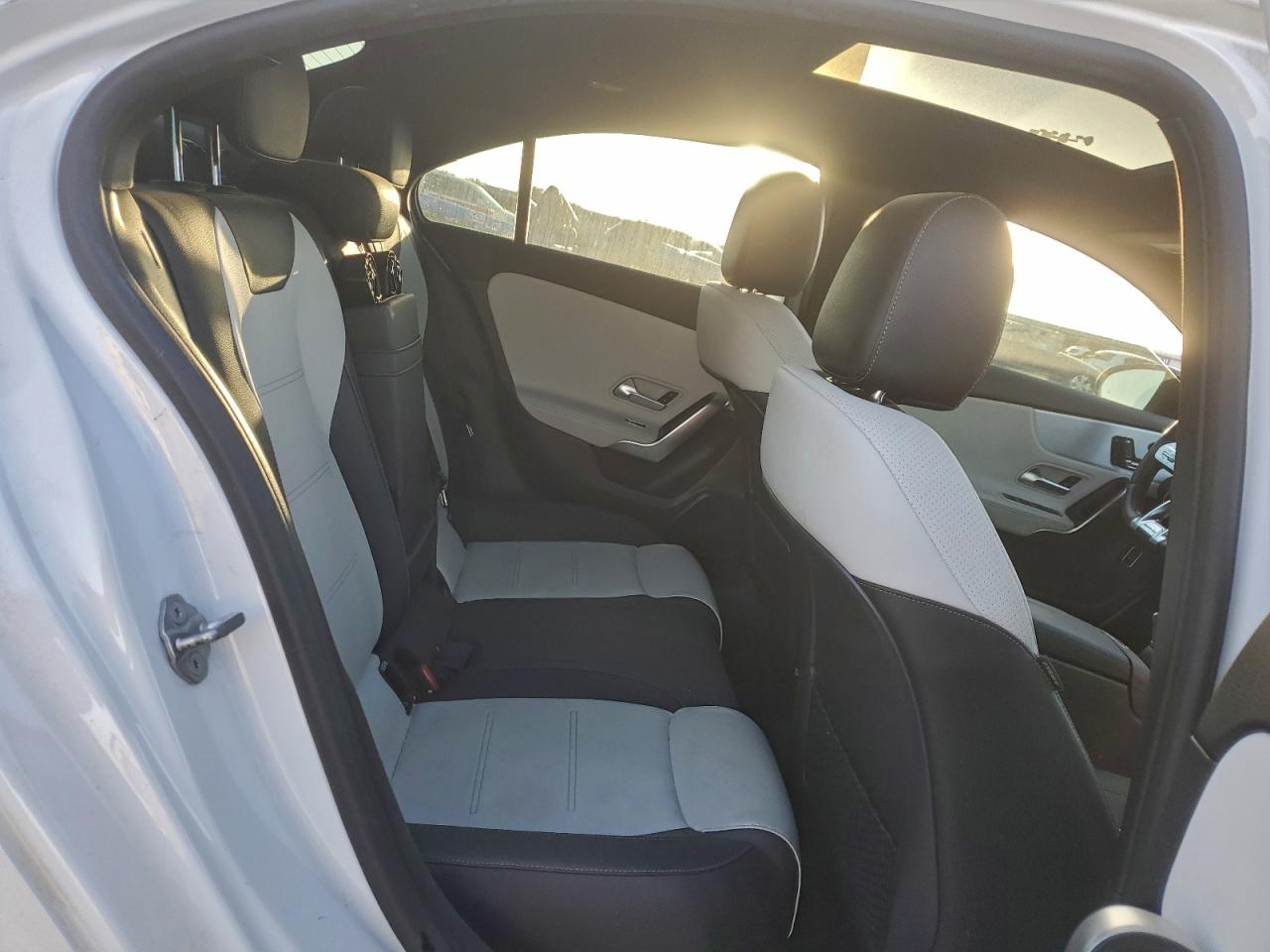 MERCEDES-BENZ A-CLASS 35 AMG