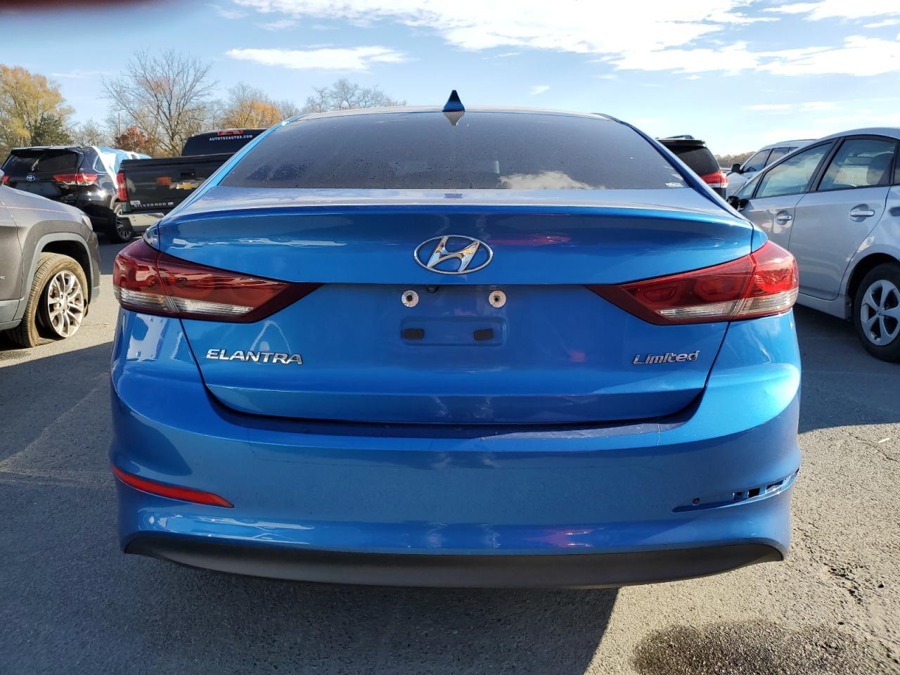 HYUNDAI ELANTRA SE