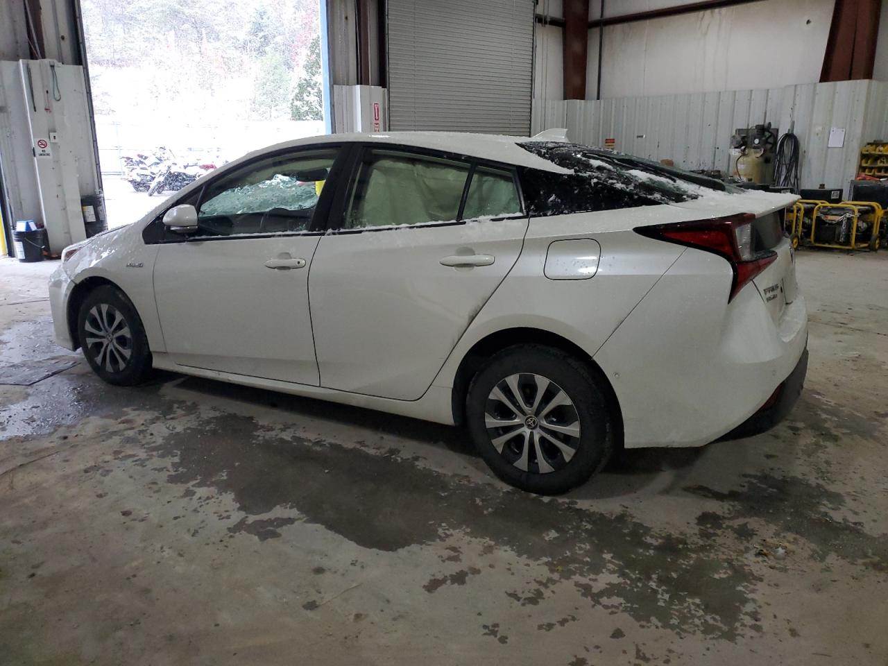 TOYOTA PRIUS LE