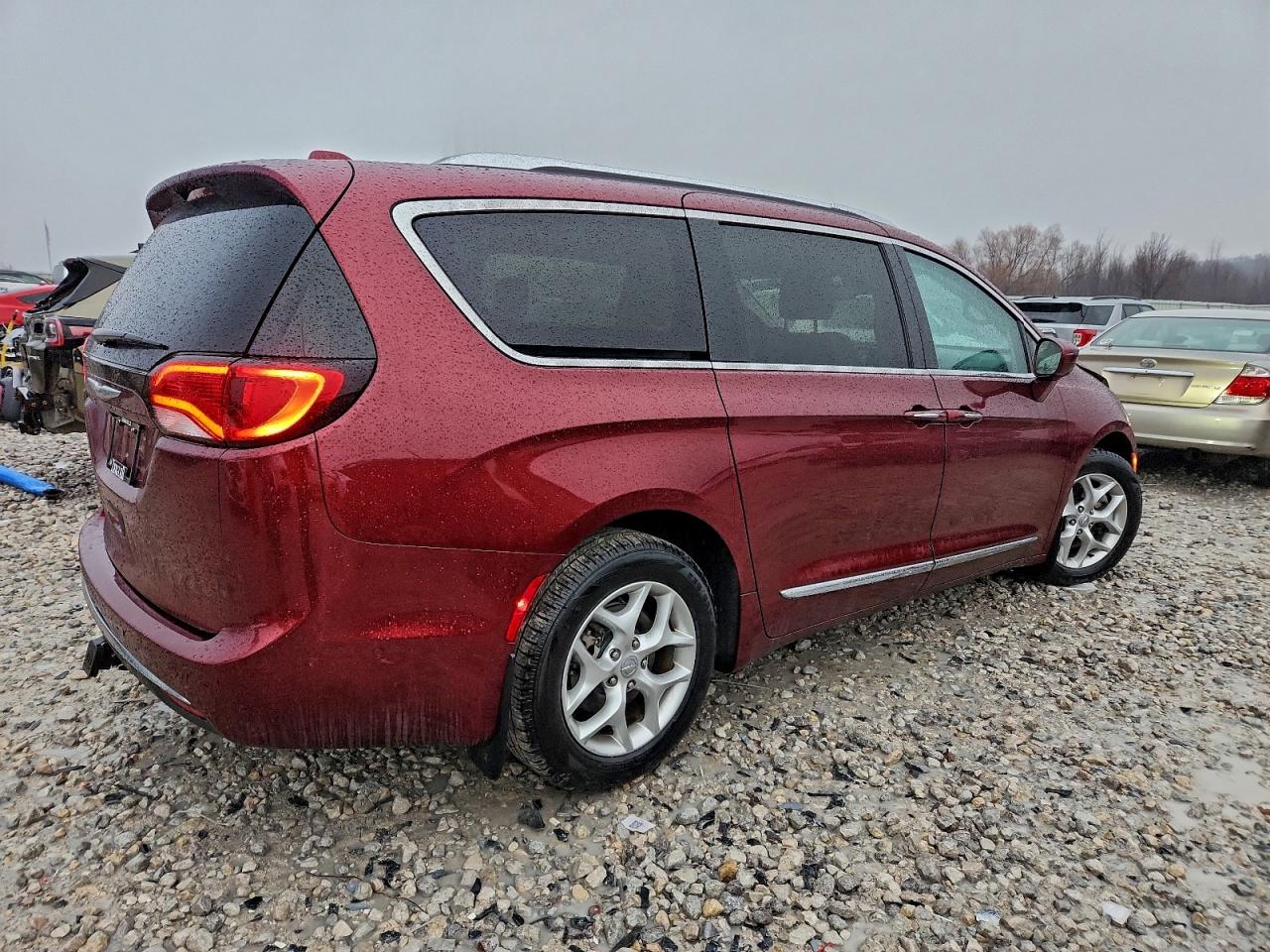 CHRYSLER PACIFICA TOURING L PLUS