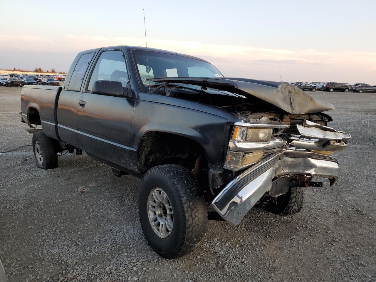 Lot #3301857987 1995 CHEVROLET GMT-400 K1