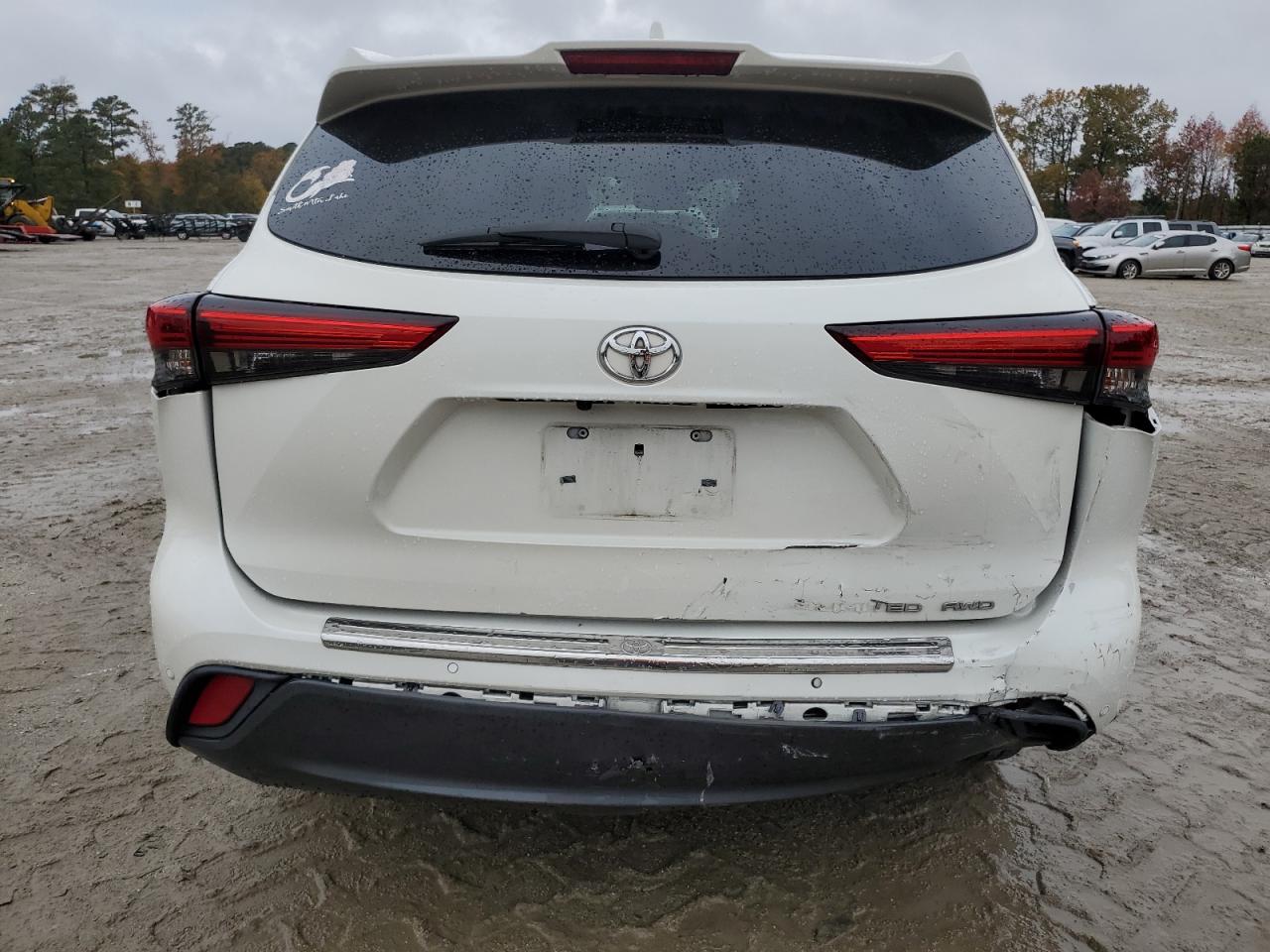 TOYOTA HIGHLANDER LIMITED