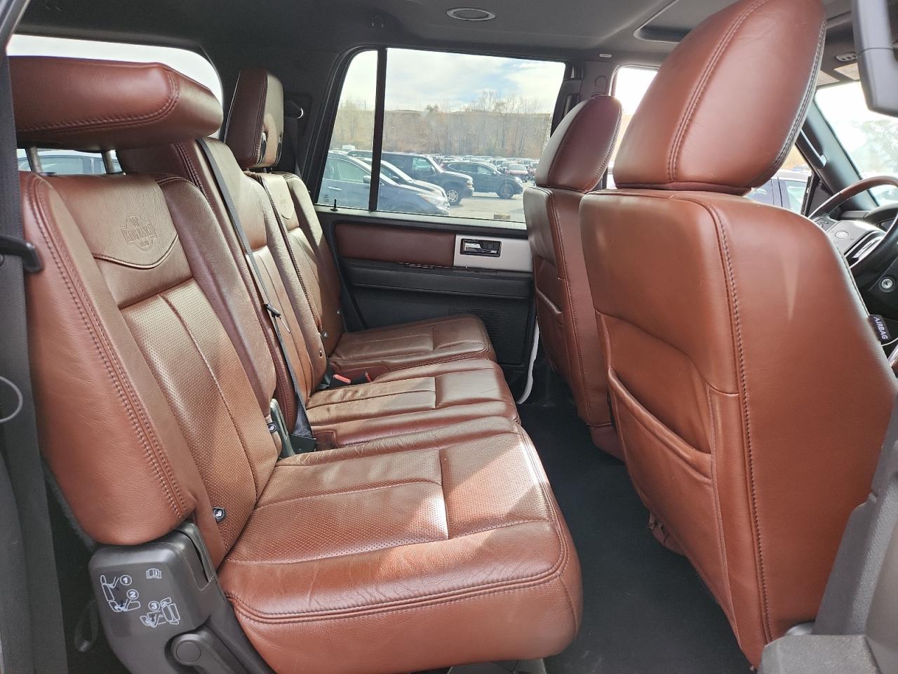 FORD EXPEDITION EL XLT