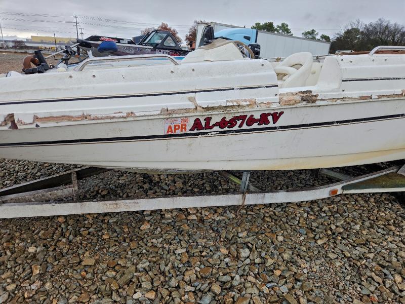 2004 GLASTRON BOAT #3296263422
