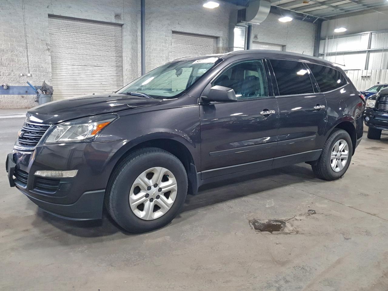 CHEVROLET TRAVERSE LS