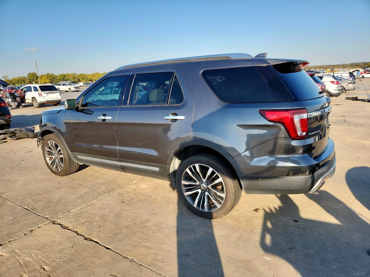 FORD EXPLORER PLATINUM