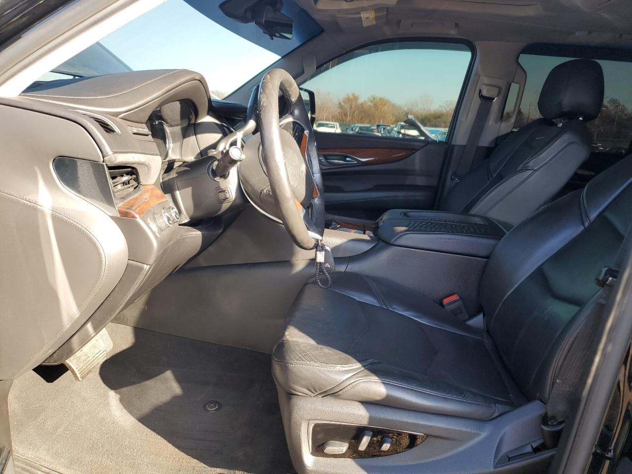 CADILLAC ESCALADE PREMIUM LUXURY