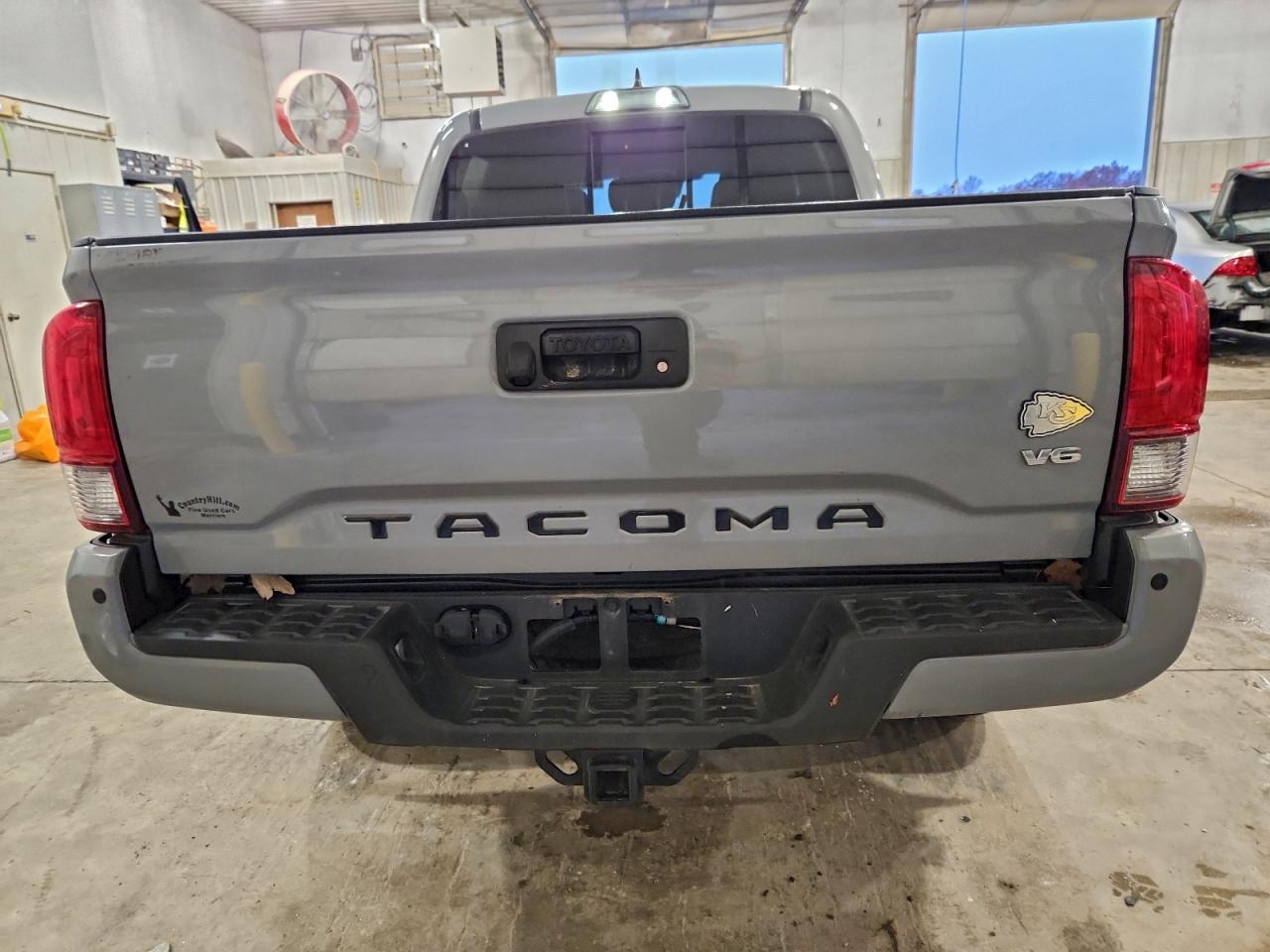 TOYOTA TACOMA DOUBLE CAB