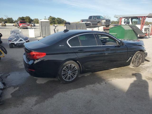 2019 BMW 530E #3303885734