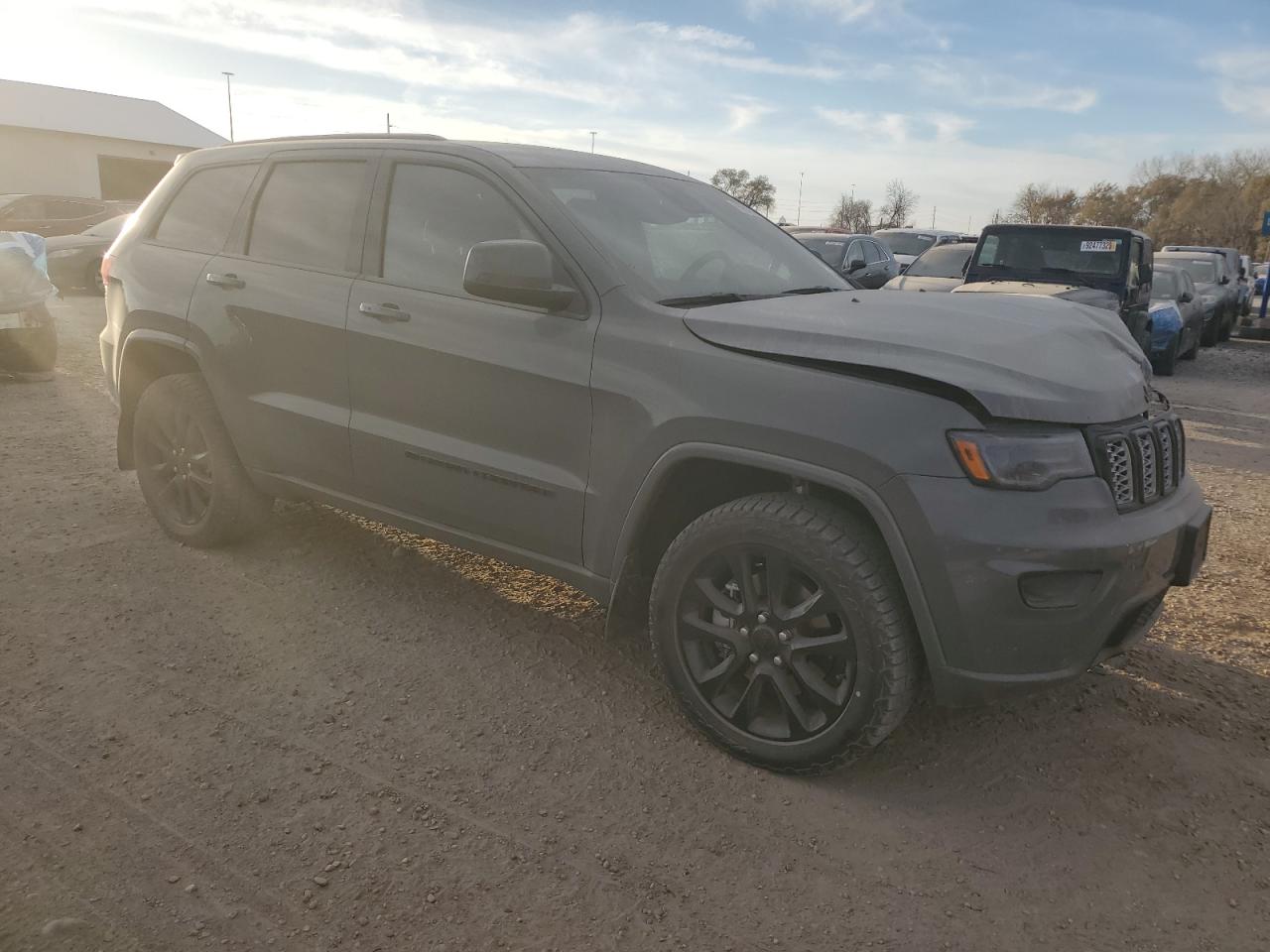 JEEP GRAND CHEROKEE LAREDO E