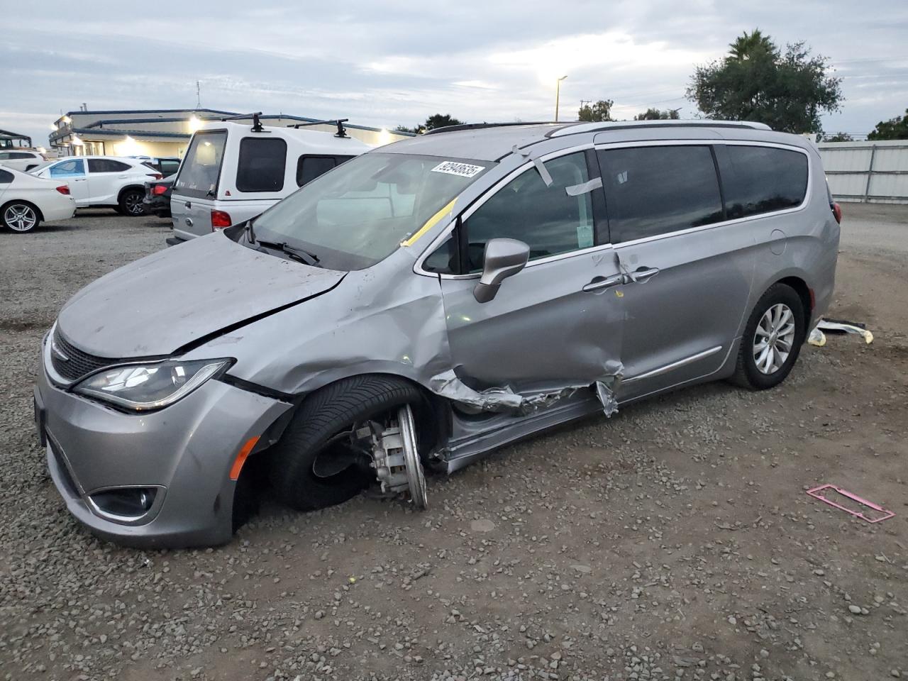 CHRYSLER PACIFICA TOURING L