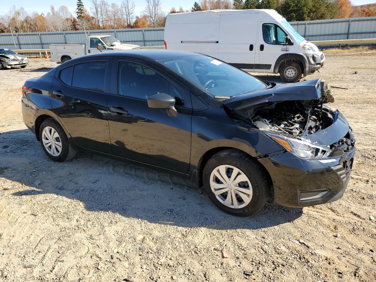 NISSAN VERSA S