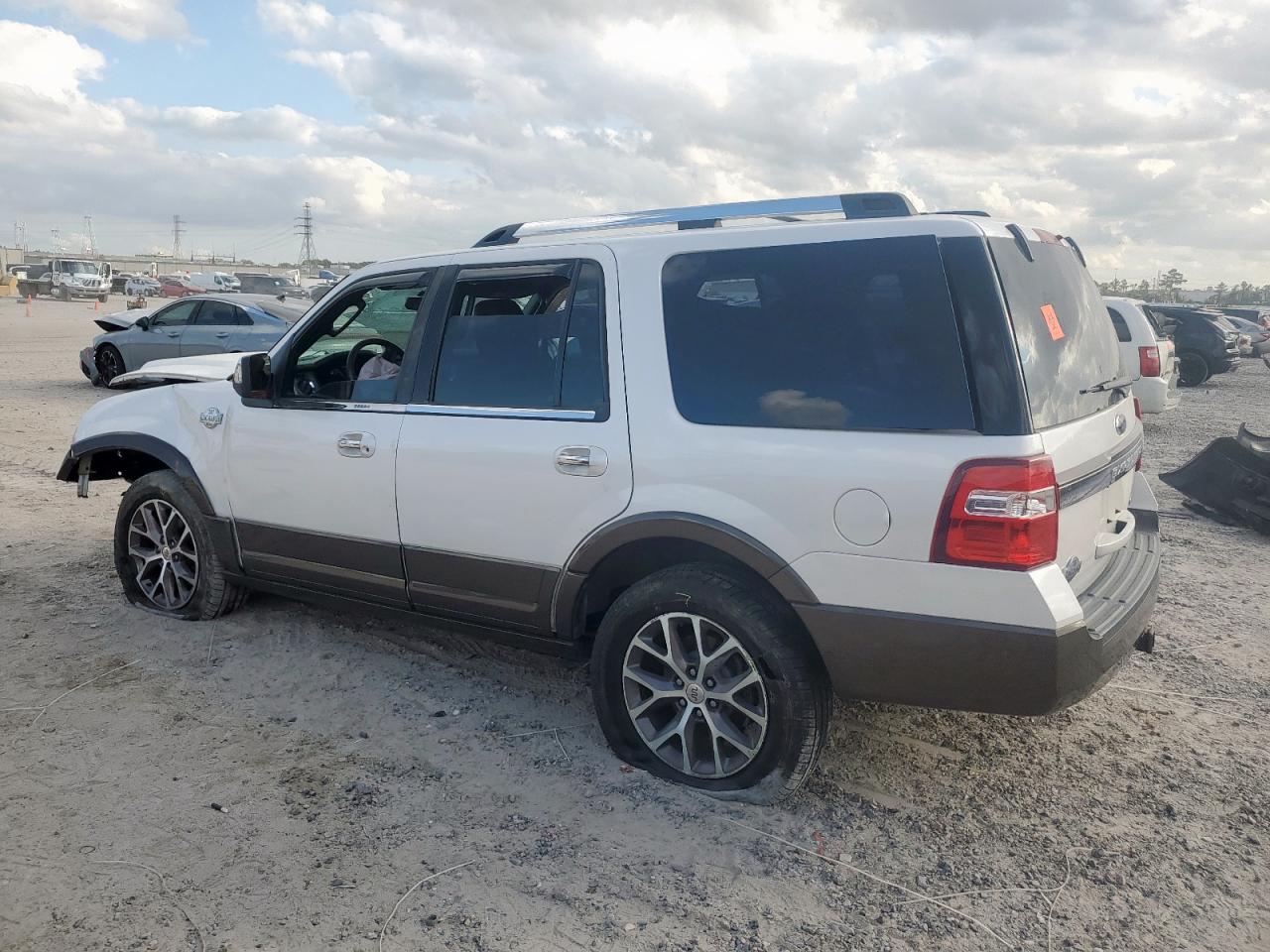 Lot #3318021397 2017 FORD EXPEDITION