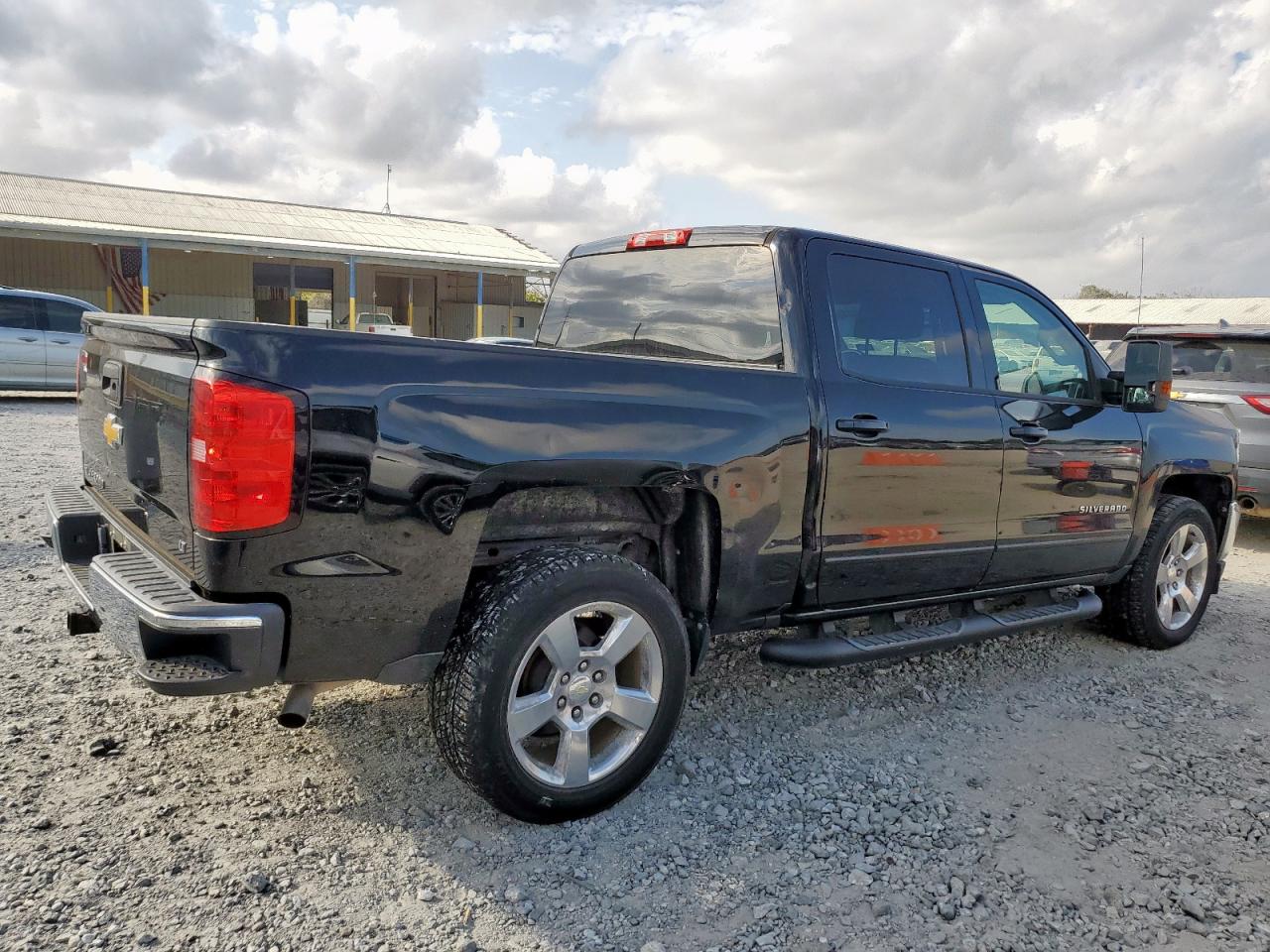 CHEVROLET SILVERADO C1500 LT