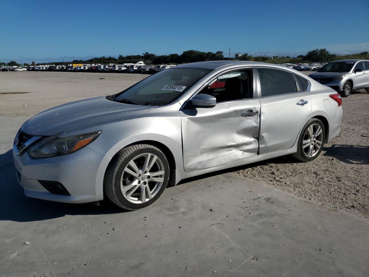 Lot #3302831932 2017 NISSAN ALTIMA 3.5