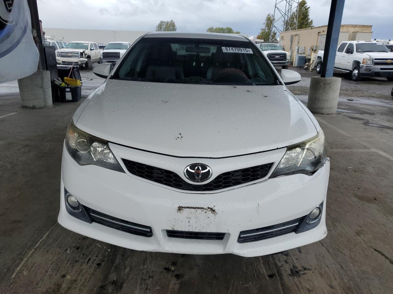 TOYOTA CAMRY BASE
