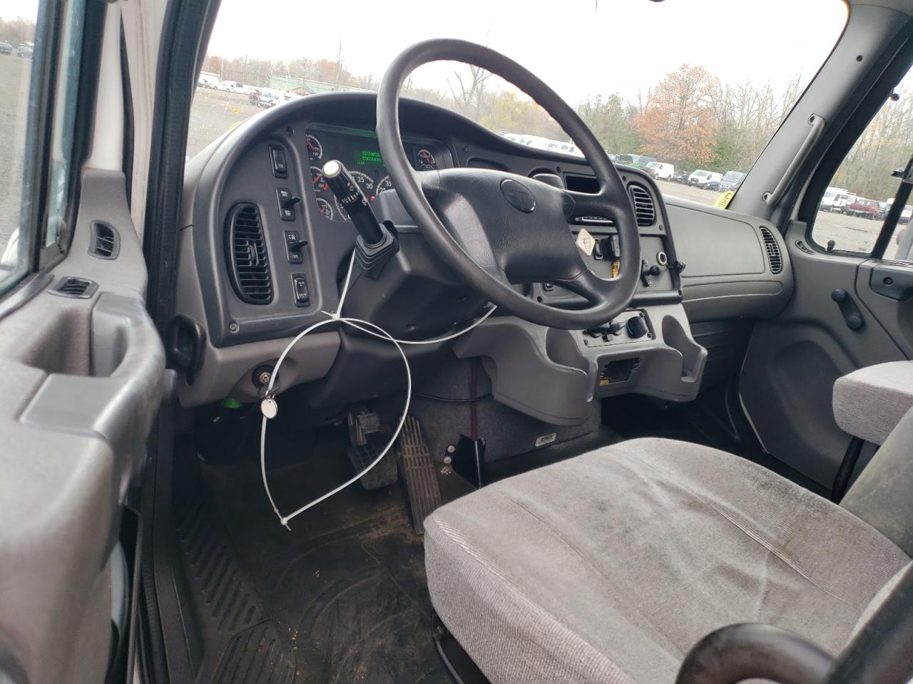 Lot #3293282440 2018 FREIGHTLINER M2