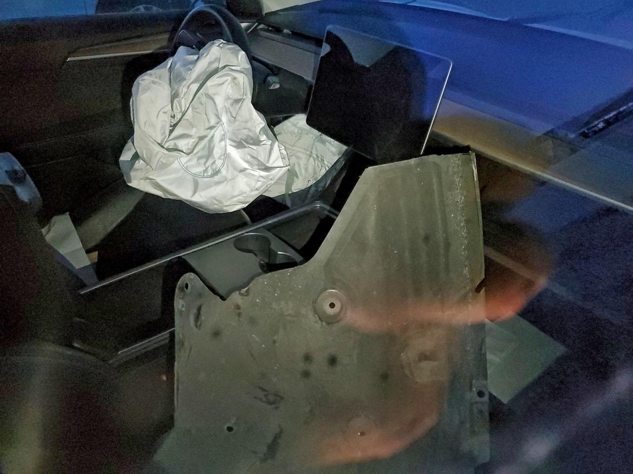 Lot #3311900688 2023 TESLA MODEL 3