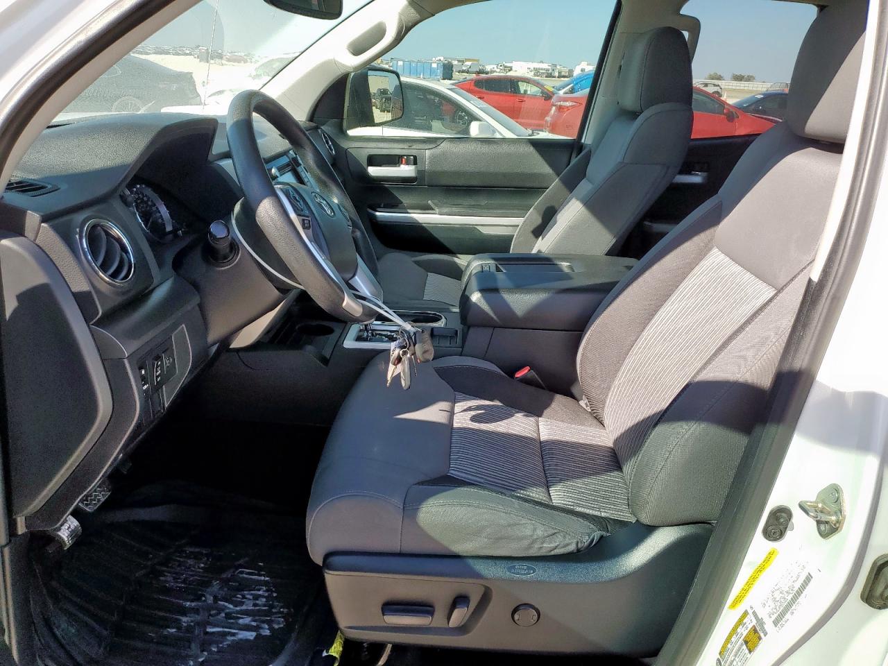 TOYOTA TUNDRA DOUBLE CAB SR