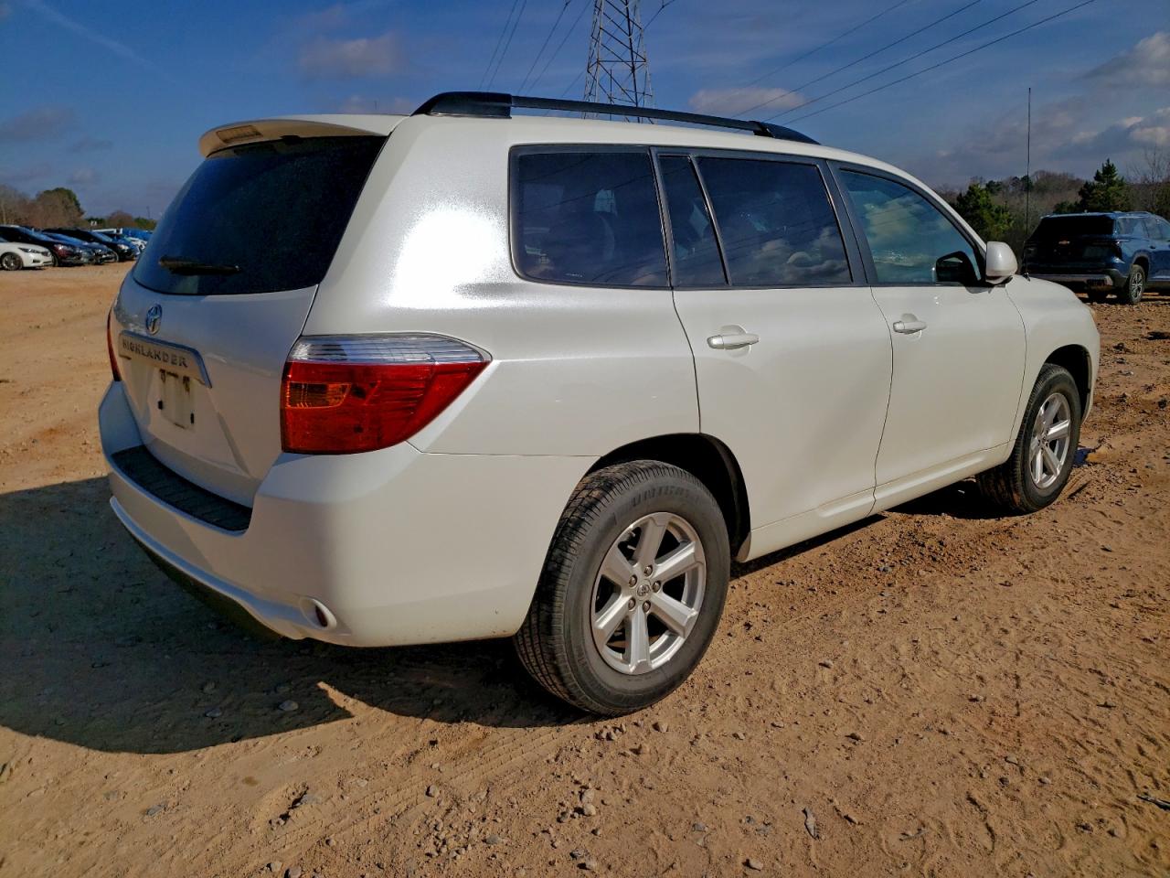 TOYOTA HIGHLANDER