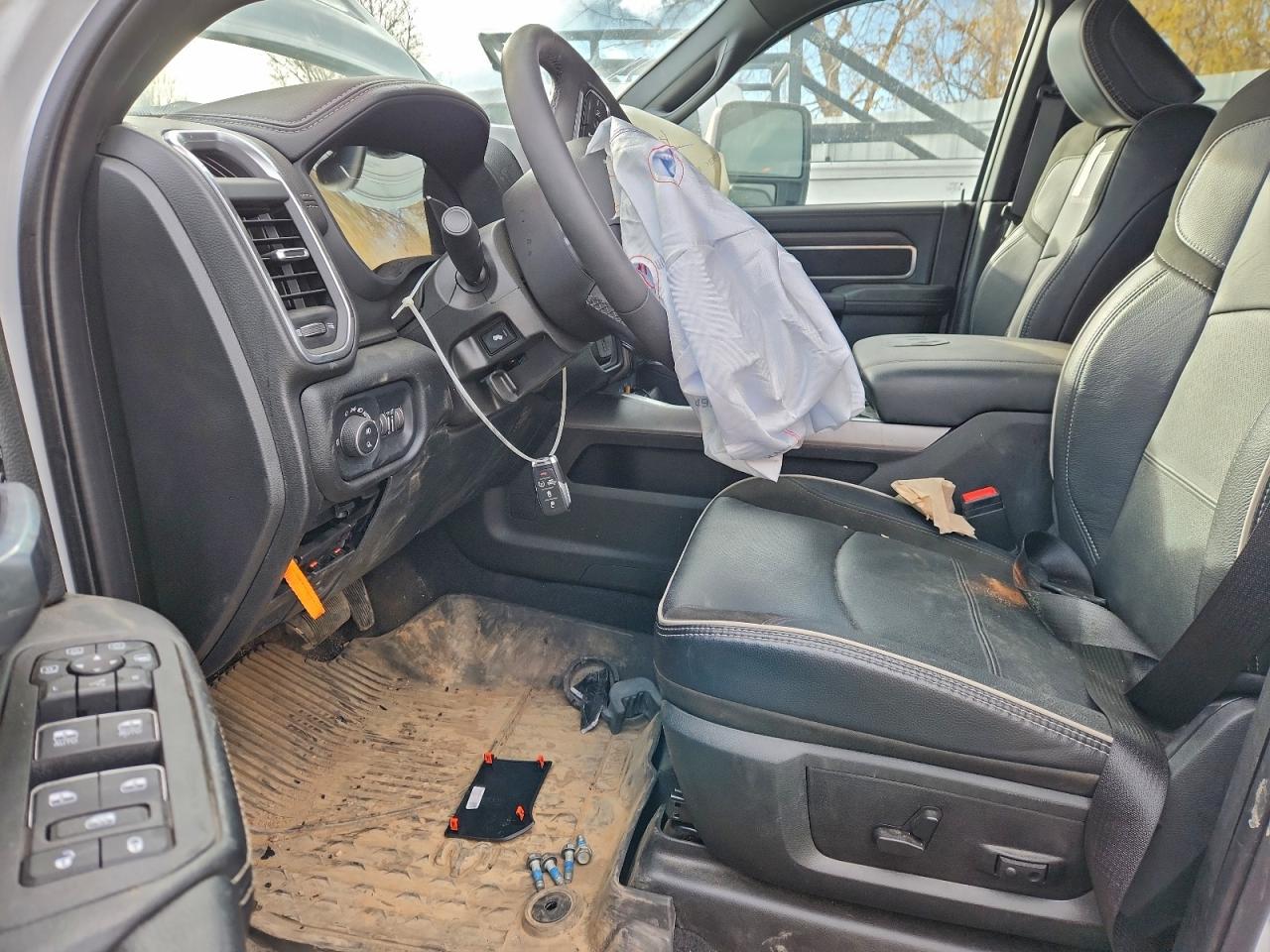 Lot #3305897284 2025 RAM 3500 LARAM