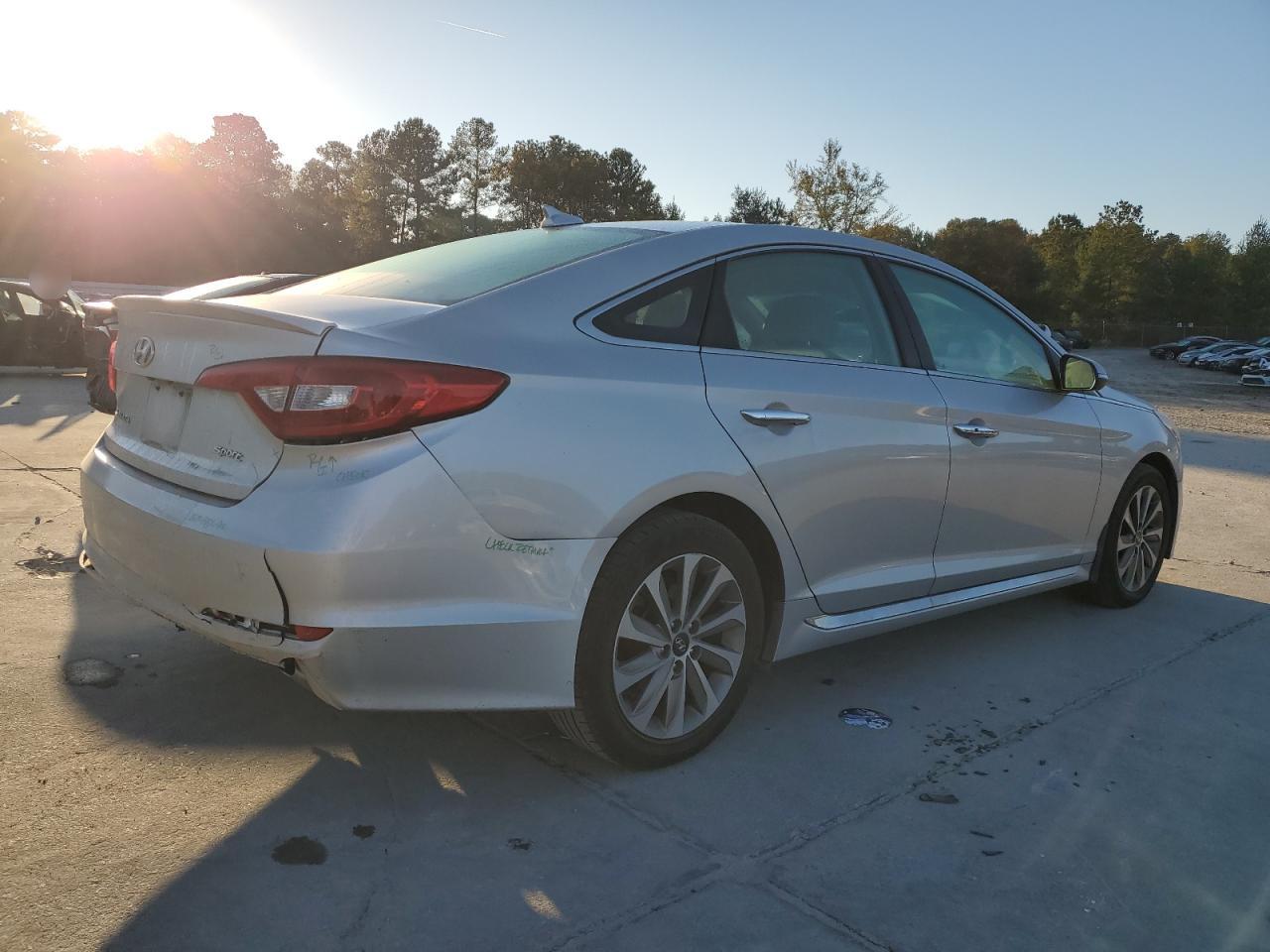 HYUNDAI SONATA SPORT