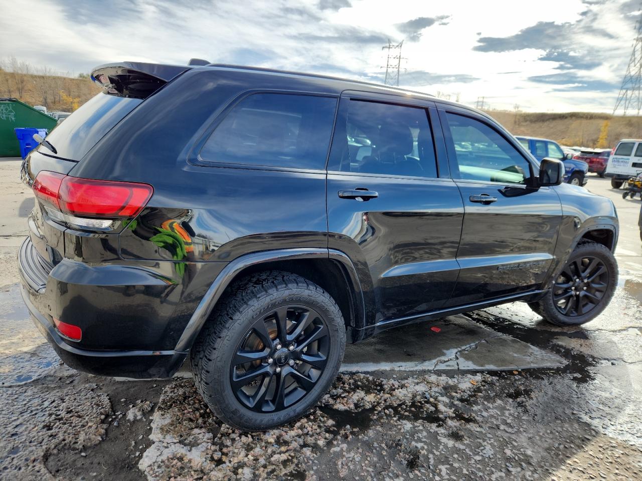 JEEP GRAND CHEROKEE LAREDO