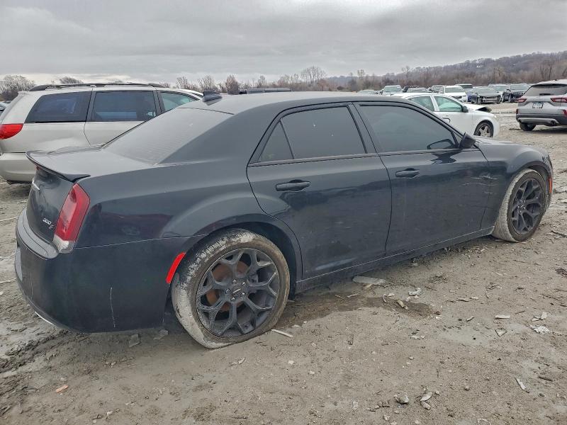 2017 CHRYSLER 300 S #3305407299