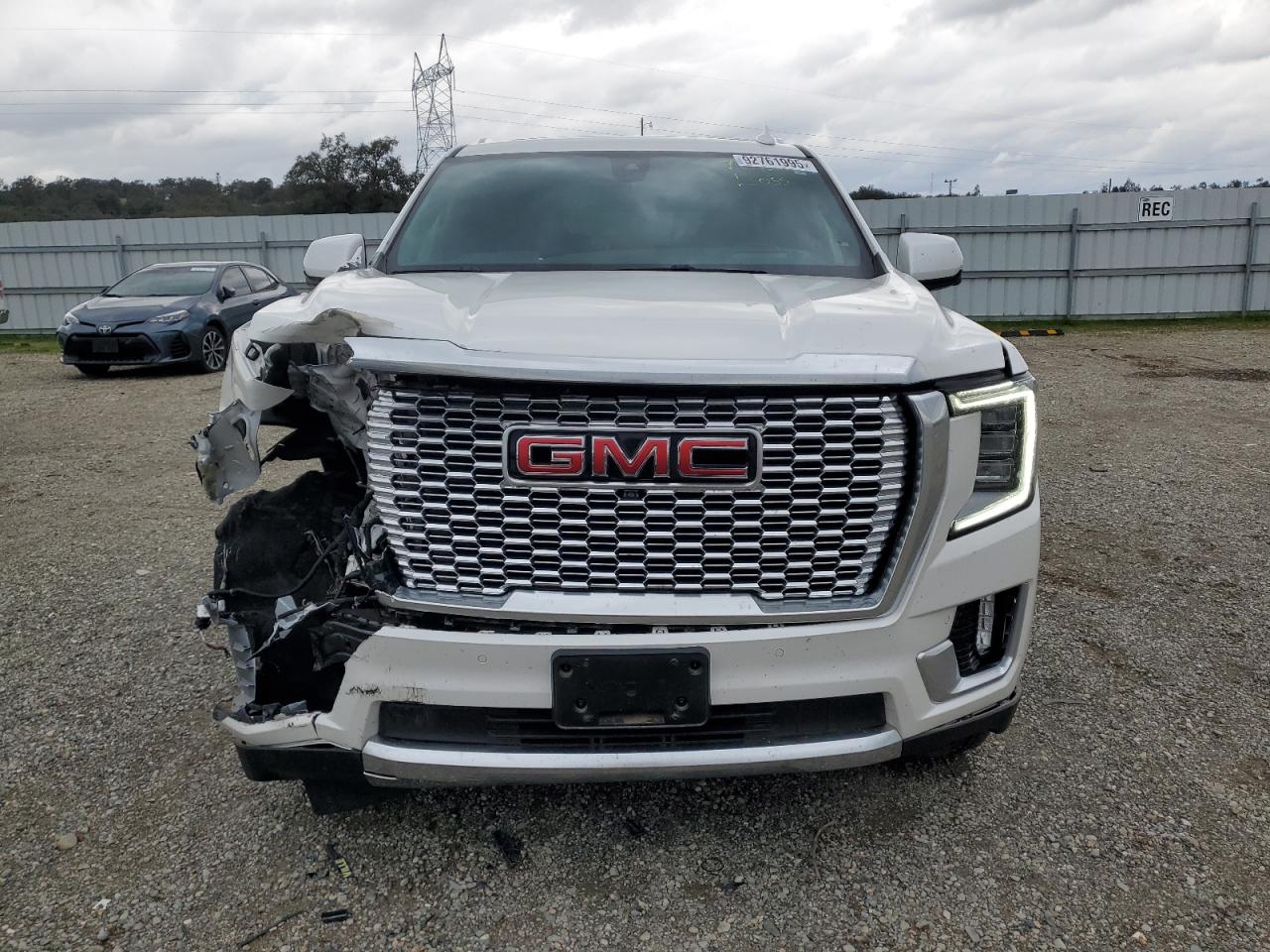 GMC YUKON DENALI