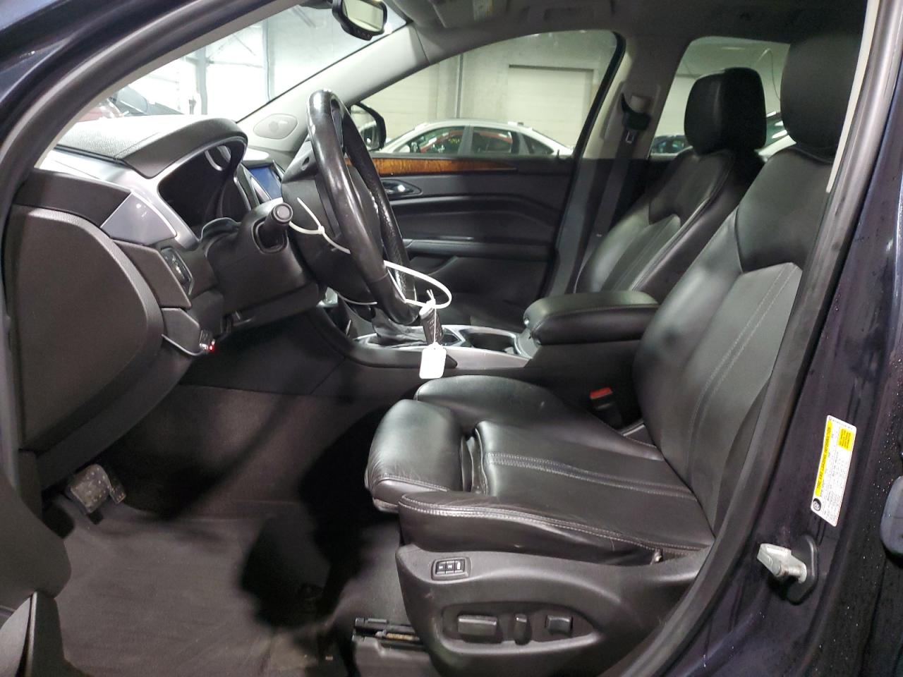 CADILLAC SRX LUXURY COLLECTION