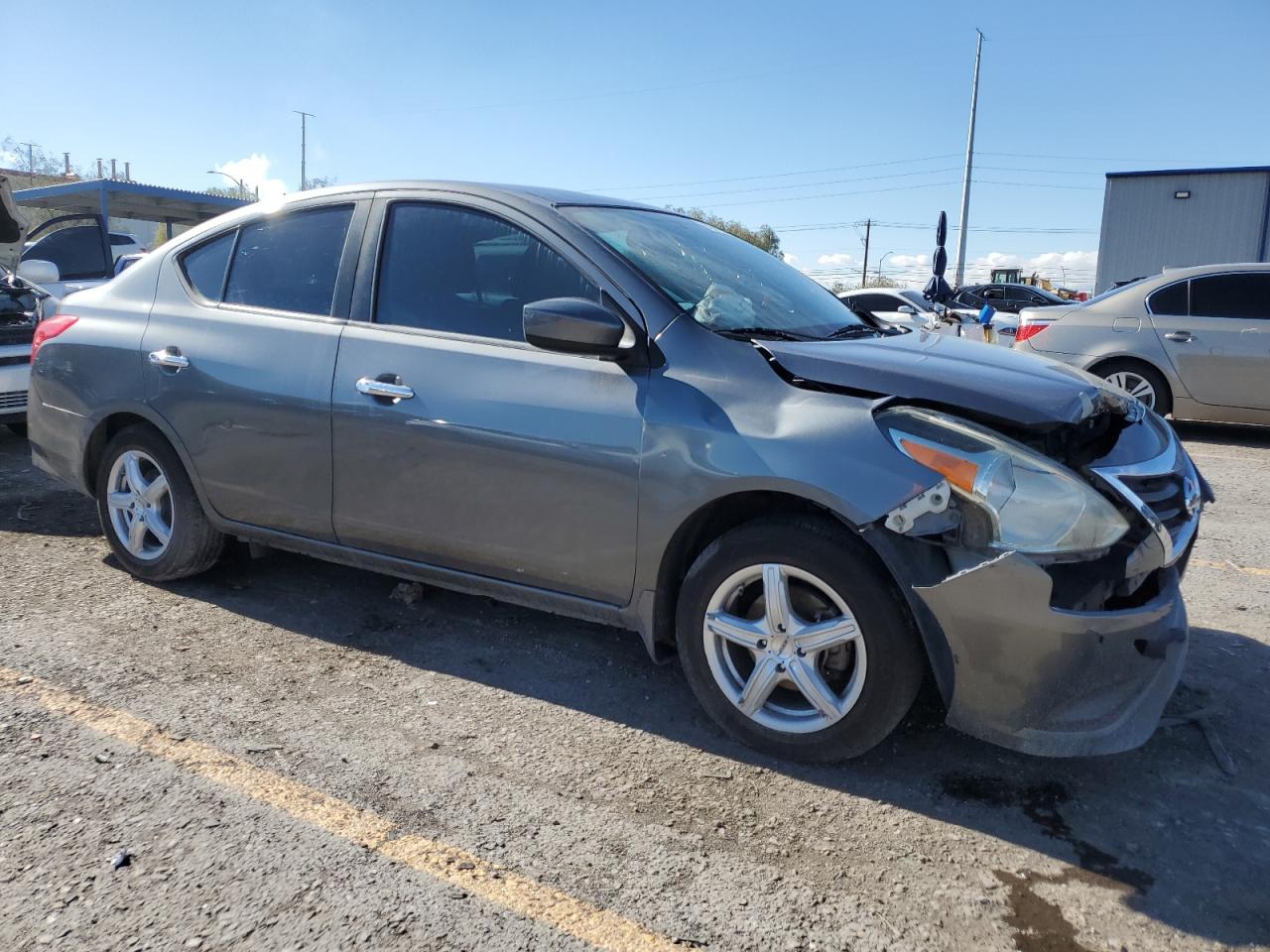 NISSAN VERSA S