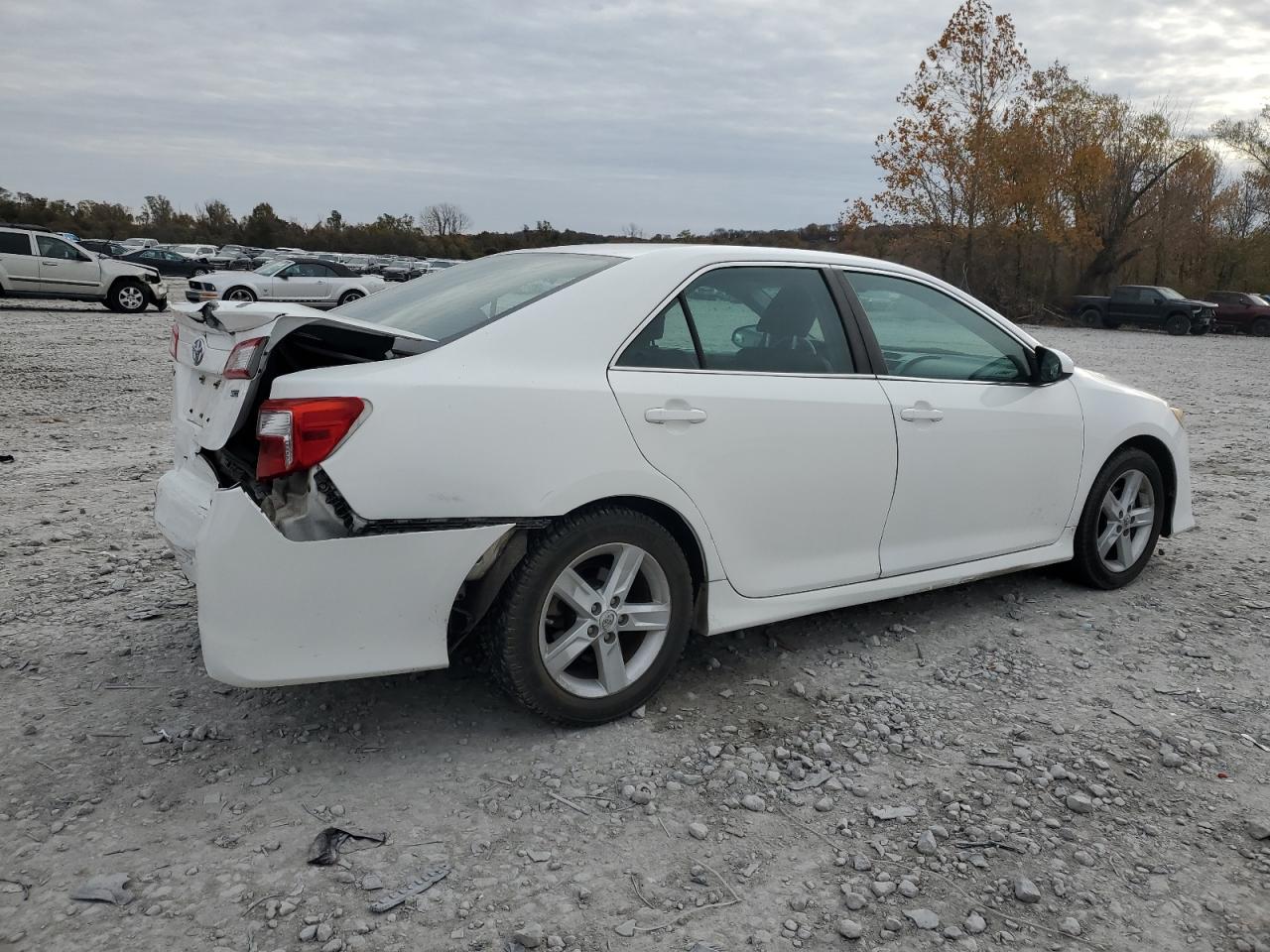 TOYOTA CAMRY L