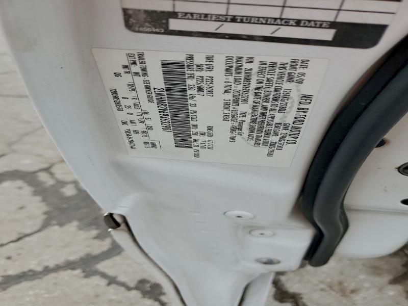 2009 LINCOLN TOWN CAR S #3308407353