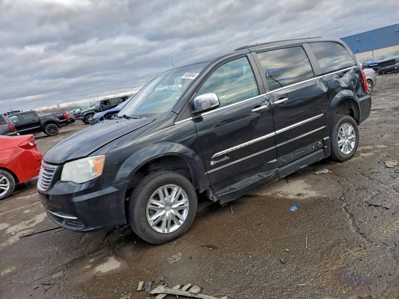 CHRYSLER TOWN & COUNTRY TOURING L