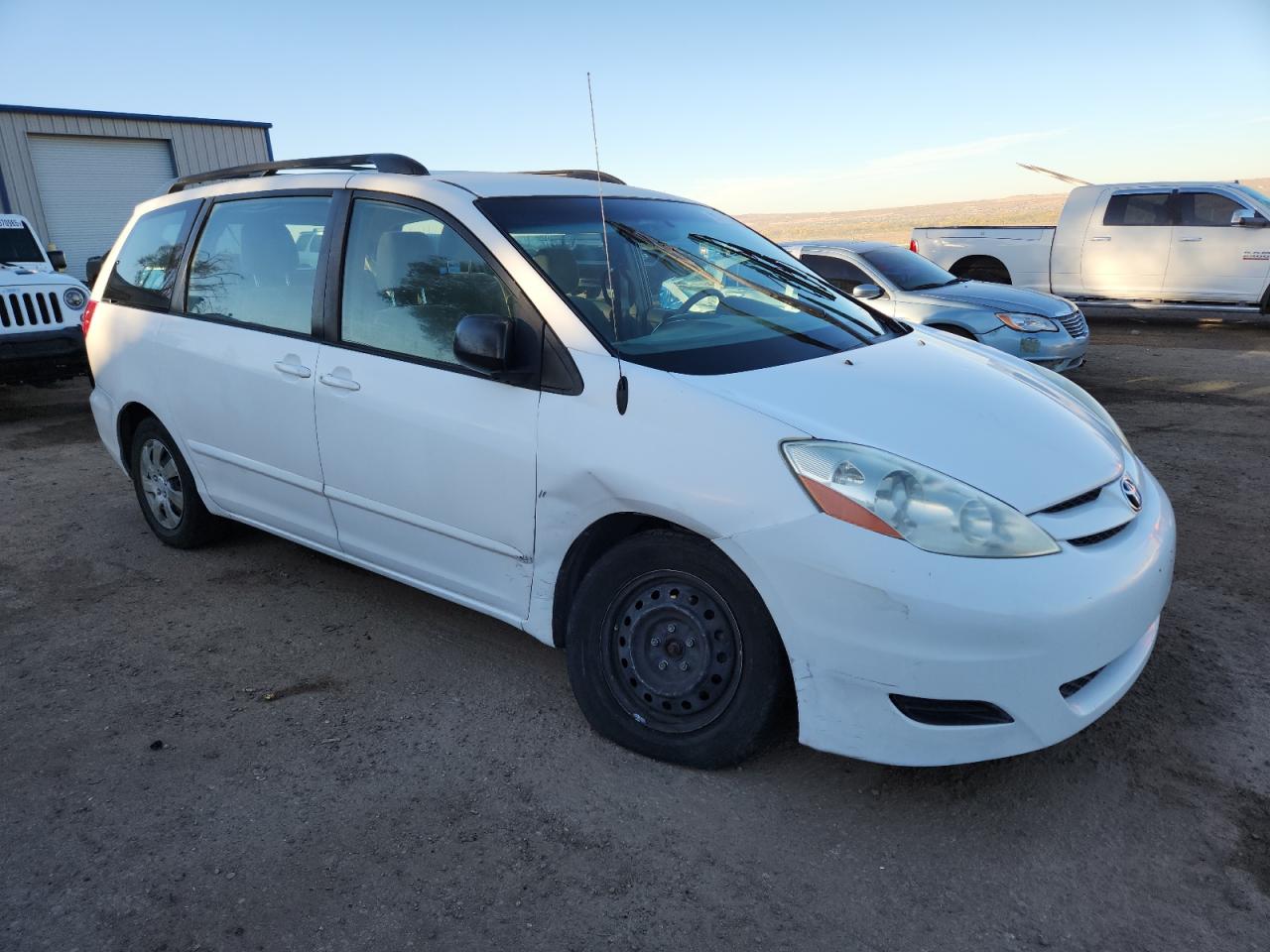 Lot #3287487004 2010 TOYOTA SIENNA CE
