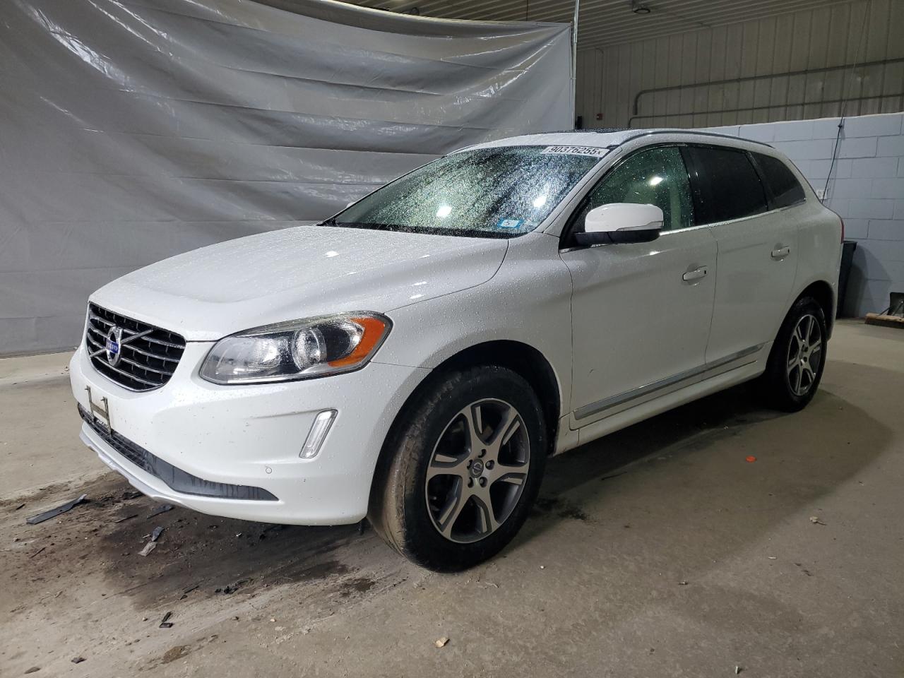 VOLVO XC60 T6 PREMIER