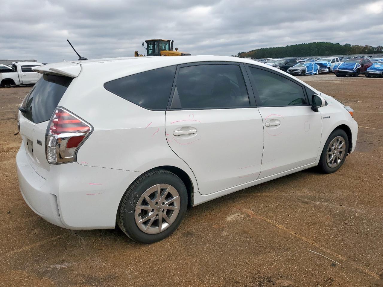 TOYOTA PRIUS V