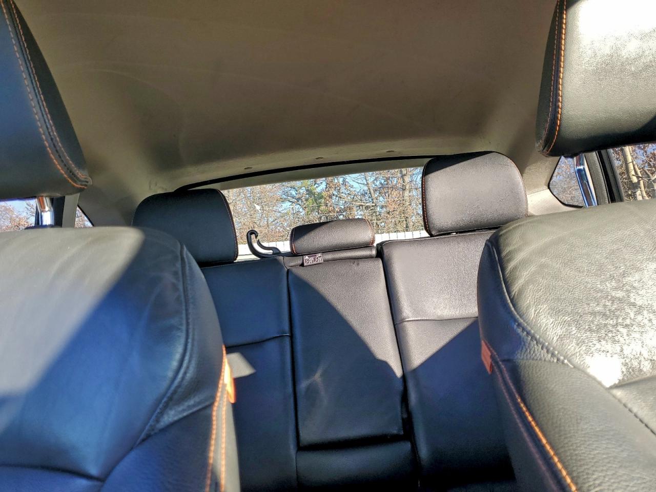 SUBARU CROSSTREK LIMITED