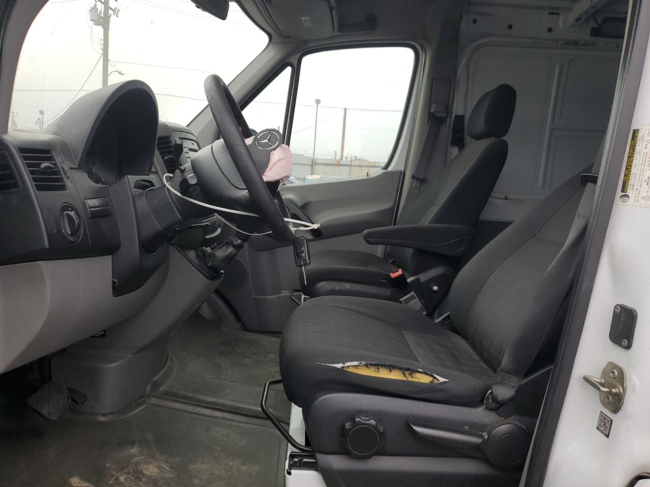 MERCEDES-BENZ SPRINTER 2500