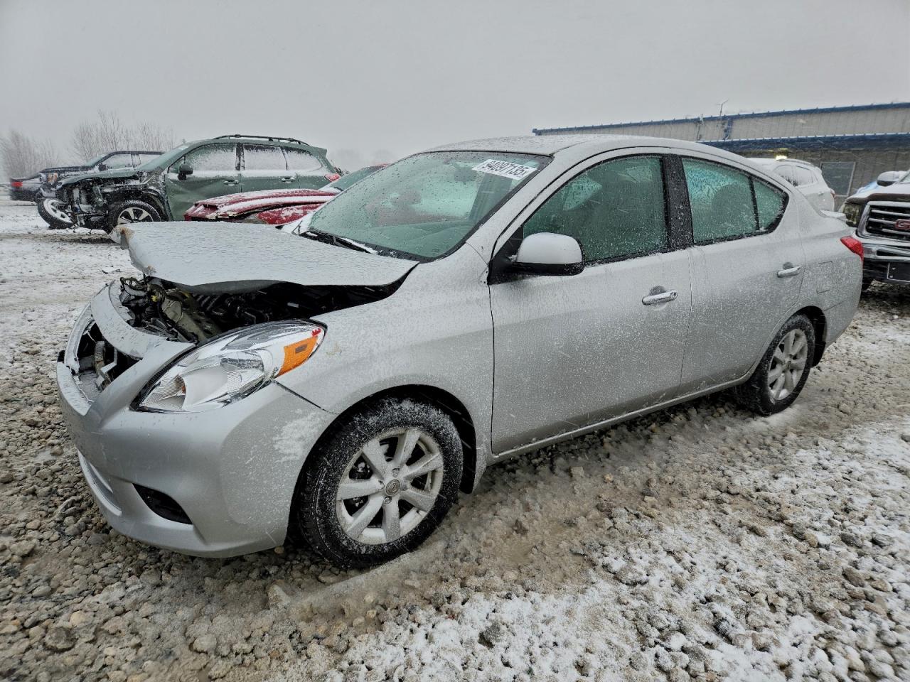 NISSAN VERSA S