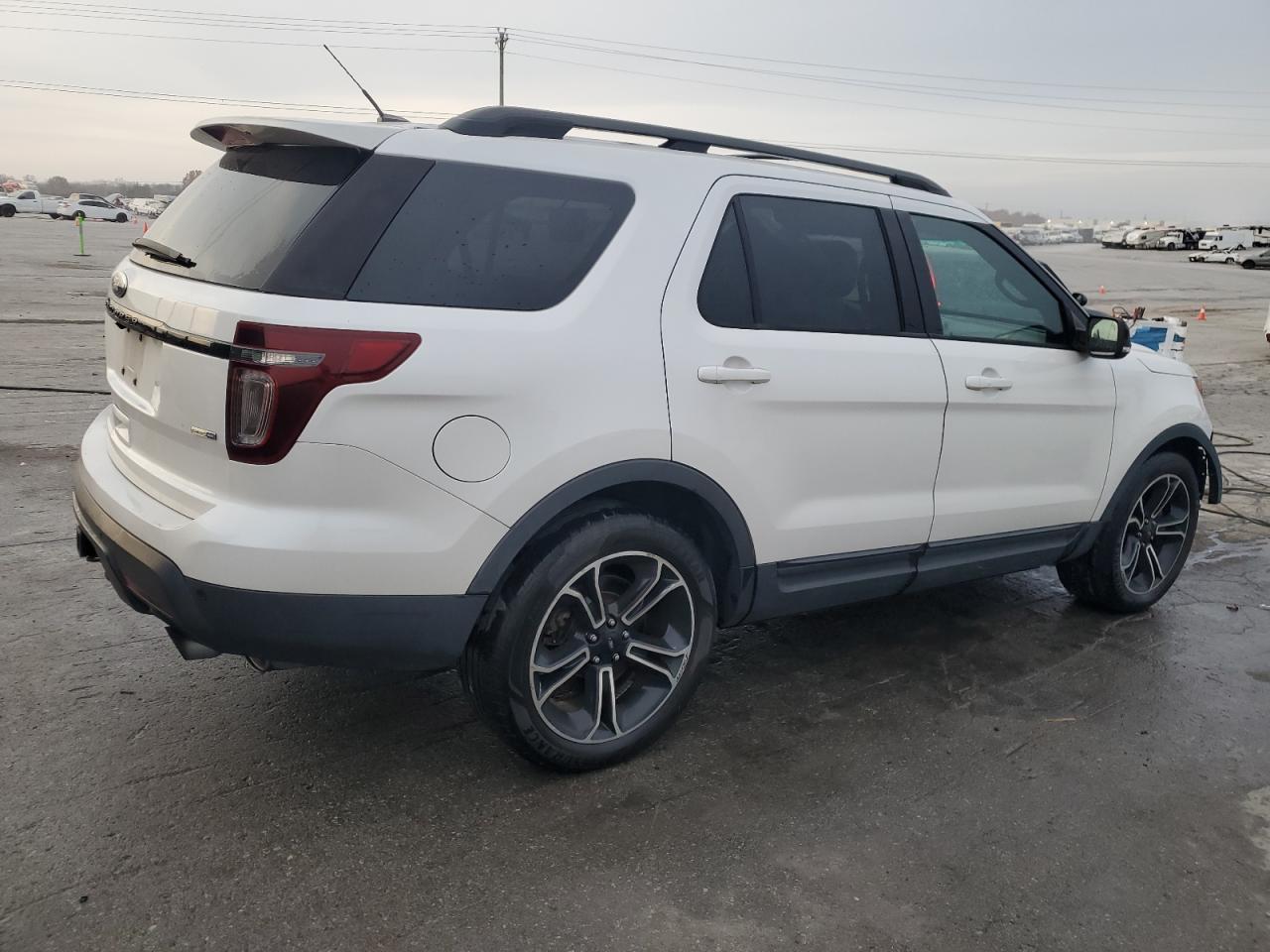 FORD EXPLORER SPORT