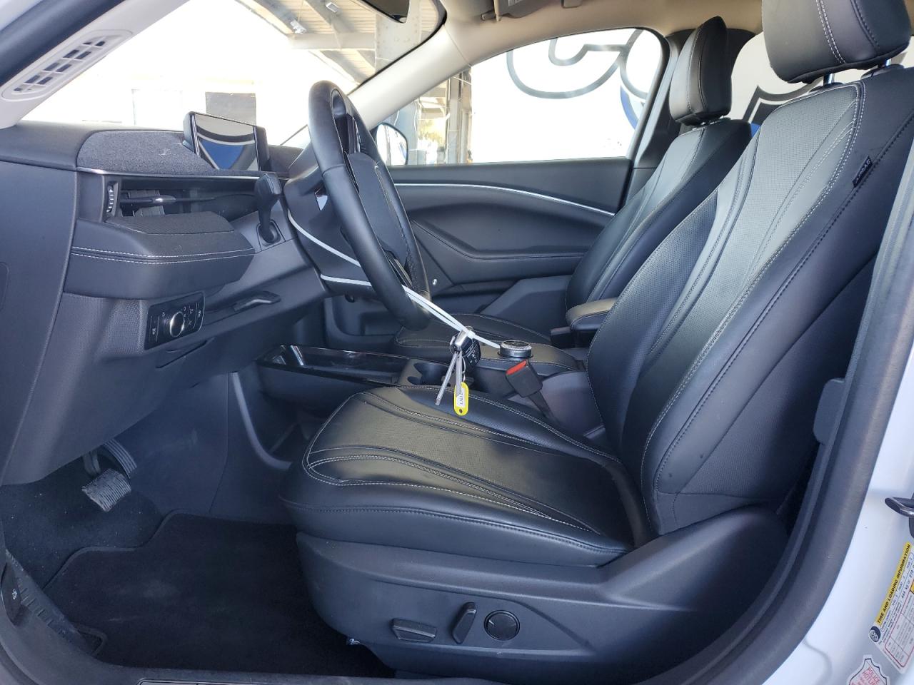 FORD MUSTANG PREMIUM