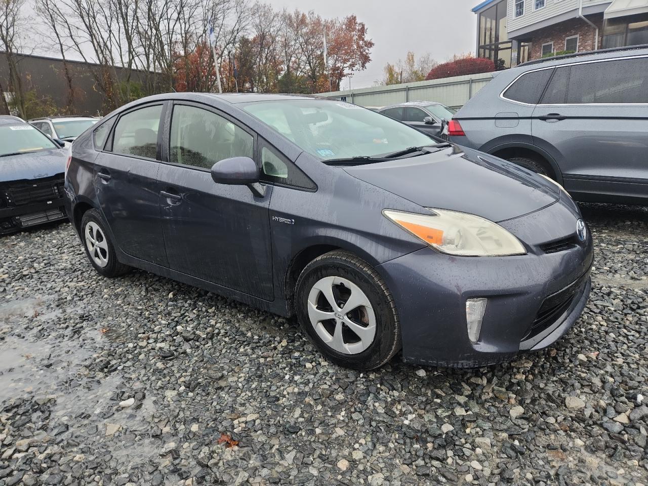 TOYOTA PRIUS