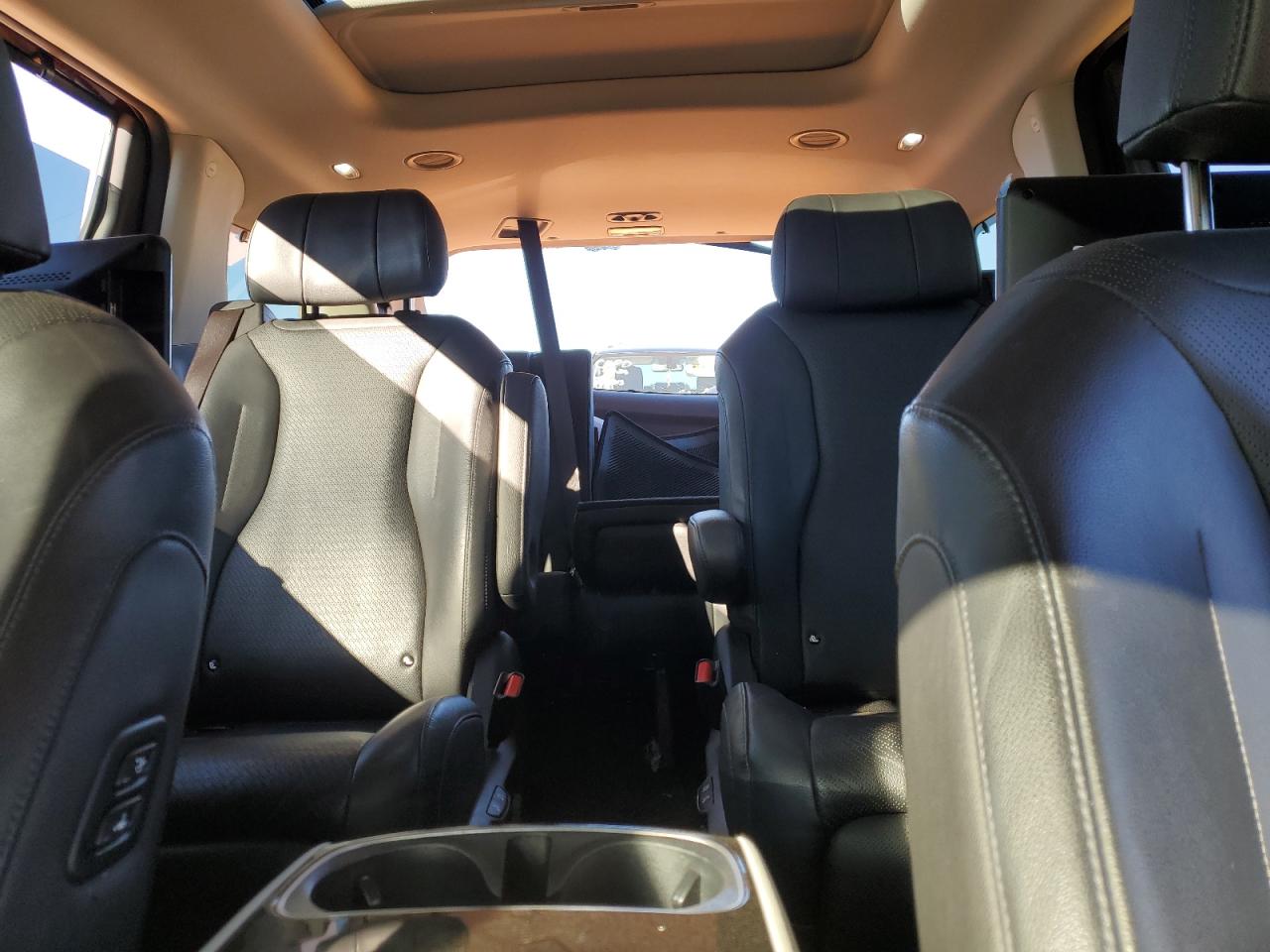 KIA CARNIVAL SX PRESTIGE