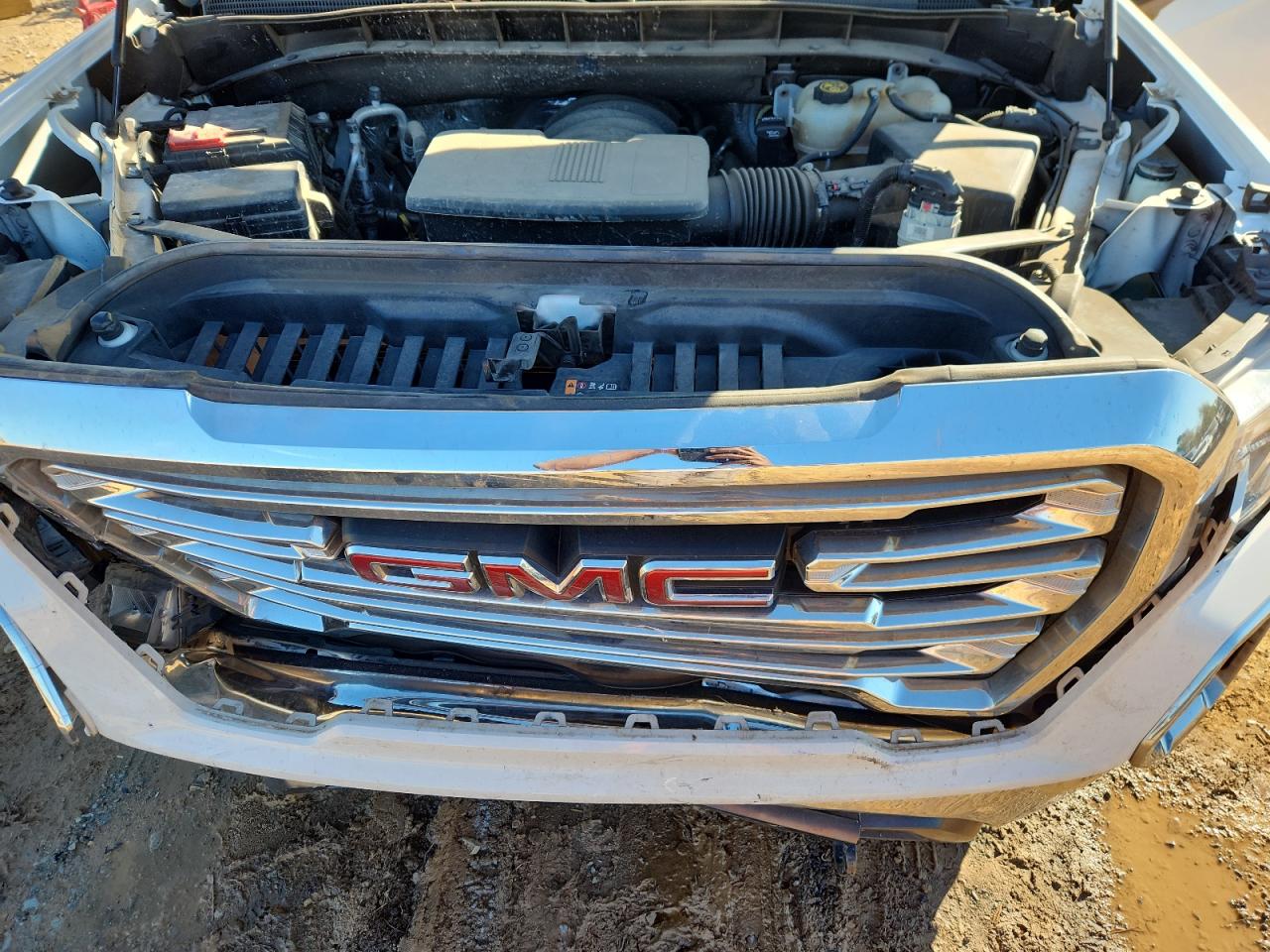 GMC SIERRA K1500 SLT